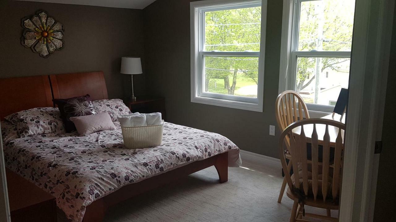 Montague Small Town Bound Inn المظهر الخارجي الصورة
