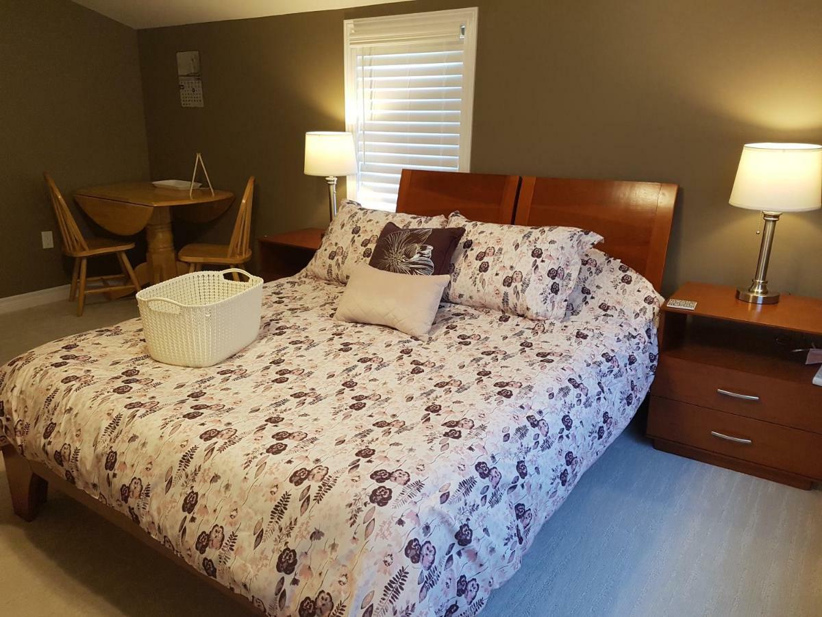 Montague Small Town Bound Inn المظهر الخارجي الصورة