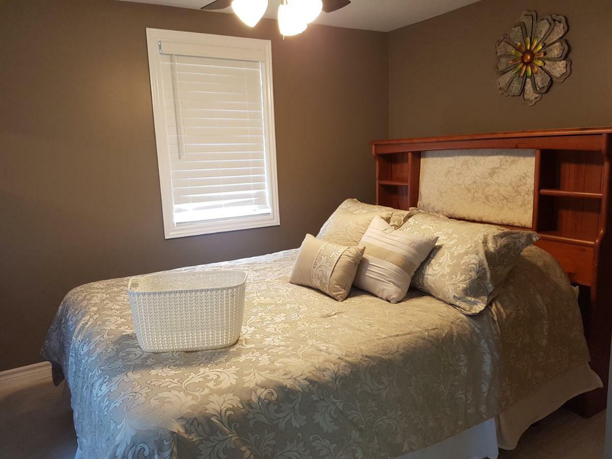 Montague Small Town Bound Inn المظهر الخارجي الصورة